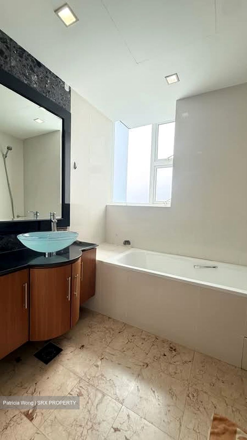 Emery Point (D15), Apartment #555330291